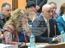 Работна среща за създаването на Център за култура и изкуство на остров Св. св. Кирик и Юлита в Созопол се провежда днес в сградата на Общинския съвет на Созопол.