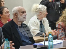 Работна среща за създаването на Център за култура и изкуство на остров Св. св. Кирик и Юлита в Созопол се провежда днес в сградата на Общинския съвет на Созопол.