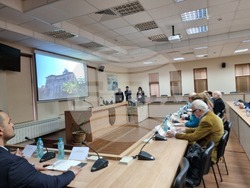 Работна среща за създаването на Център за култура и изкуство на остров Св. св. Кирик и Юлита в Созопол се провежда днес в сградата на Общинския съвет на Созопол.