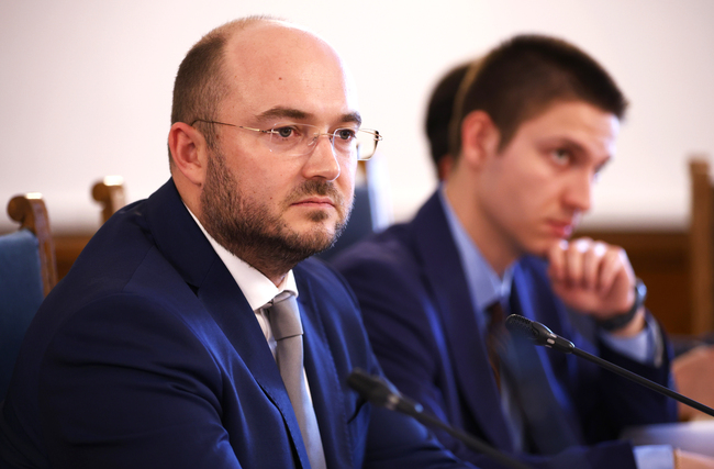 Залети сме със сигнали за различни схеми, които се използват от имотната мафия, каза министърът на правосъдието Георги Георгиев