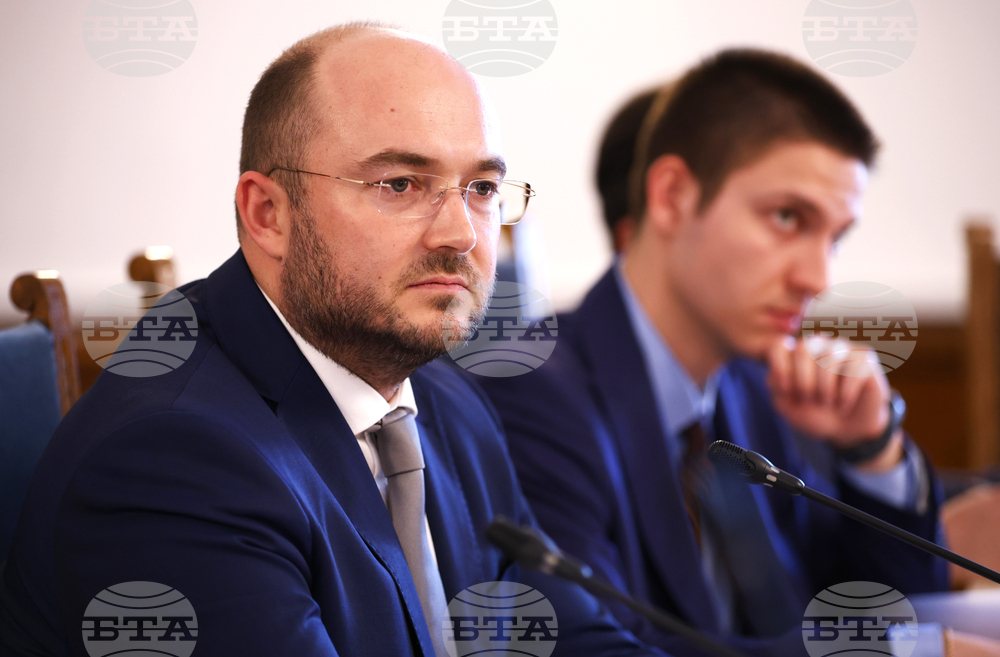 Народно събрание - Комисия по конституционни и правни въпроси - заседание