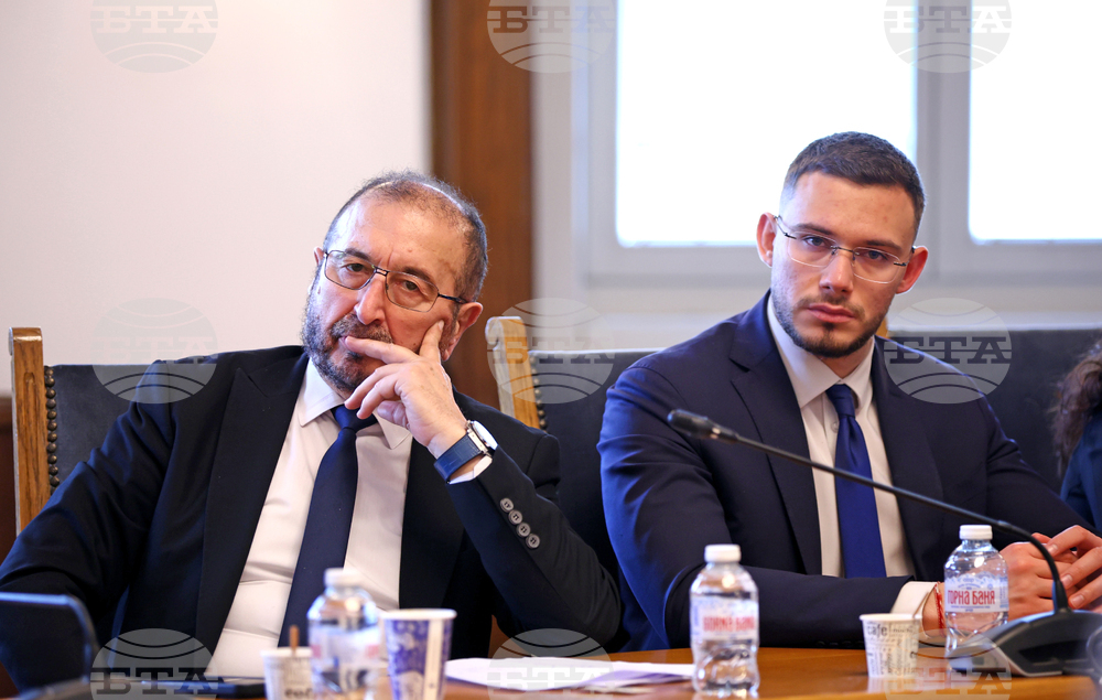 Народно събрание - Комисия по конституционни и правни въпроси - заседание