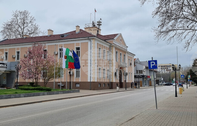 Община Козлодуй работи по три проекта с европейски и национални програми, подготвя други три, сочи информация, представена пред Общинския съвет