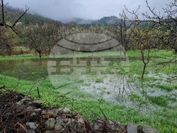 Село Говежда - проливен дъжд - подпочвени води - наводнени имоти