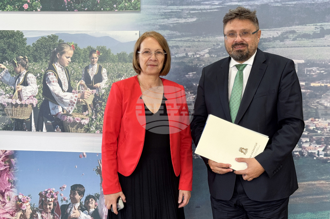 Казанлък - БТА - Община - договор - подписване