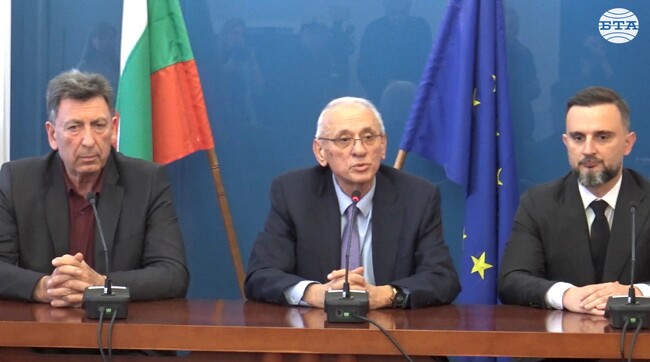 Министър Силви Кирилов и ръководството на синдикат "Защита" обсъдиха проблеми в здравеопазването