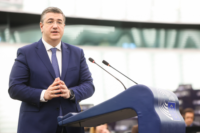 Финансирането за транспортната мрежа в ЕС с двойно предназначение трябва да се увеличи значително, според ЕК