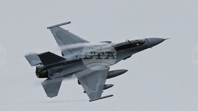 Final Two F-16 Fighter Jets under First Contract with Lockheed Martin Aeronautics Arrive in Bulgaria