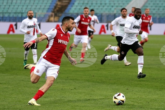 ЦСКА (София) се нуждаеше от обрат, за да отстрани Локомотив (София) за Купата на България и да завърши годината с победа