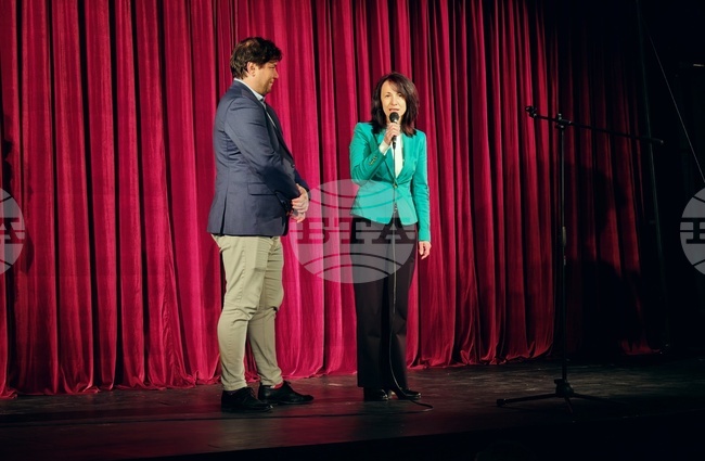 Областният управител на Габрово откри Международния театрален фестивал на комедийния и сатиричния спектакъл