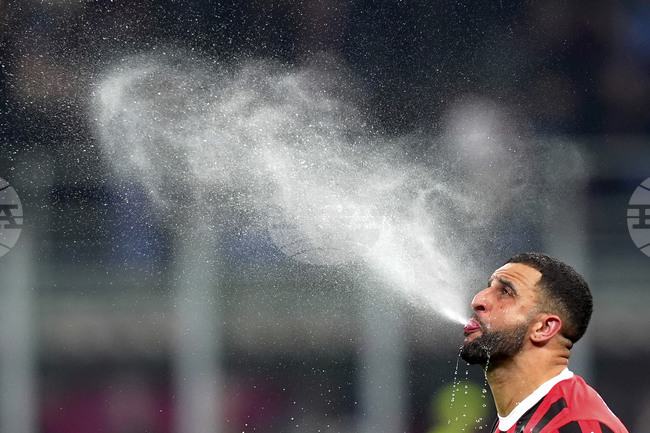 Защитникът на Милан Кайл Уокър е претърпял операция на лакътя