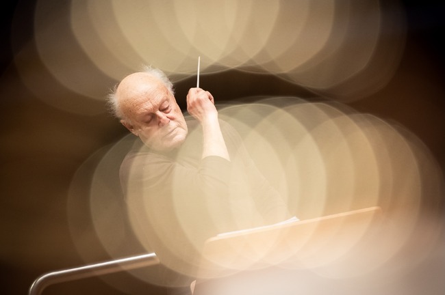 Ein deutsches Requiem на Брамс звучи днес в зала „България“