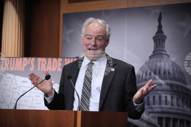 Американски сенатор се опитва да ограничи военните правомощия на Тръмп срещу Иран 