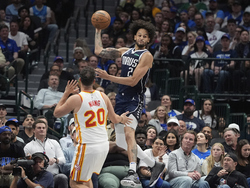 Hawks Mavericks Basketball