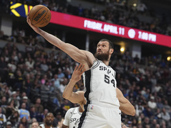 Spurs Nuggets Basketball