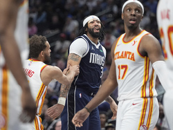 Hawks Mavericks Basketball