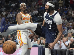 Hawks Mavericks Basketball
