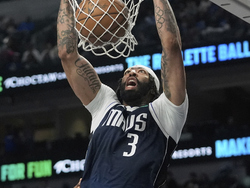 Hawks Mavericks Basketball