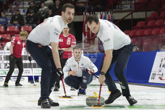 Женският отбор на САЩ по кърлинг и мъжкият на Китай спечелиха последните квоти за Олимпийските игри в Милано и Кортина д'Ампецо