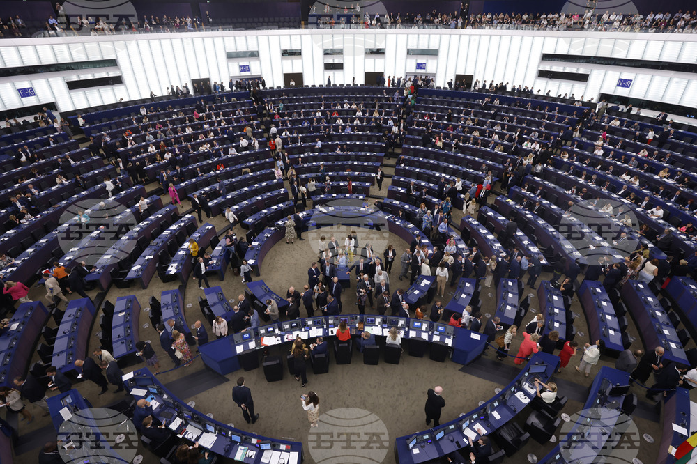 European Parliament-Le Pen.