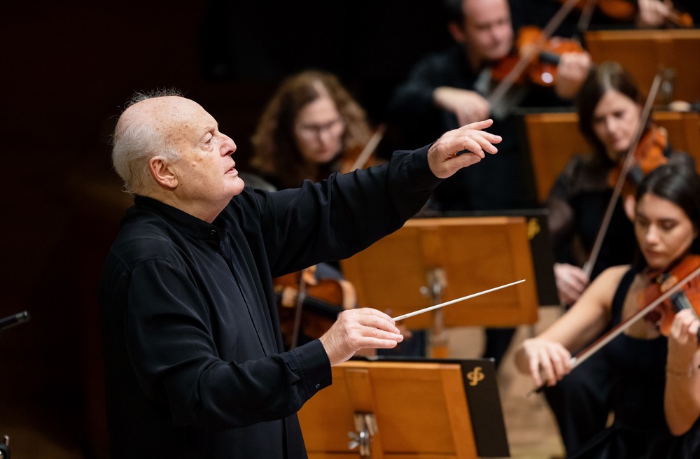 Утеха и светлина: Немският реквием на Брамс в изпълнение на Софийската филхармония под палката на маестро Георги Димитров