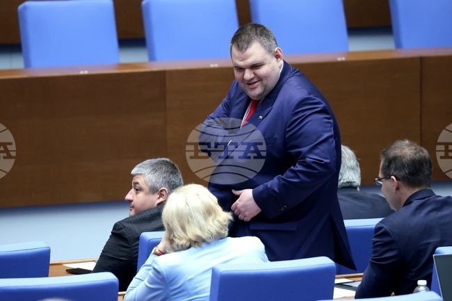 MRF - New Beginning Floor Leader Peevski Describes No-Confidence Vote as "Waste of Time"