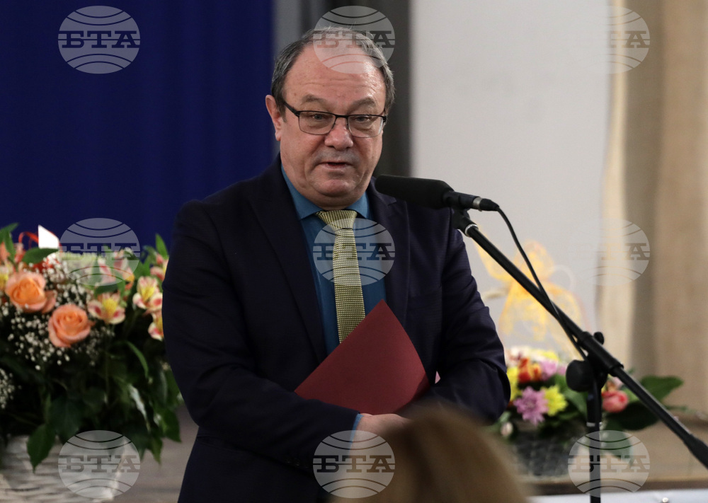 Институт по микробиология - годишнина - Юлиан Ревалски