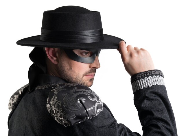 Владимир Зомбори дебютира в мюзикъл с ролята на Зоро