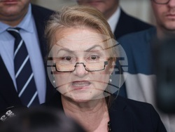 Парламент - „Величие“ - Красимира Нинова-Катинчарова - брифинг