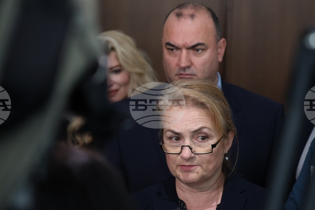 Парламент - „Величие“ - Красимира Нинова-Катинчарова - брифинг