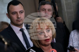 Парламент - Габриел Вълков - Мая Манолова - изявление