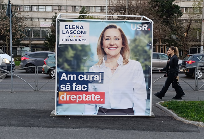 "Съюз за спасение на Румъния" отряза достъпа на Елена Ласкони до парите за предизборната кампания; връща ги обратно на дарителите
