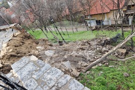 Пловдив - „Небет тепе“ - срутване - подпорна стена