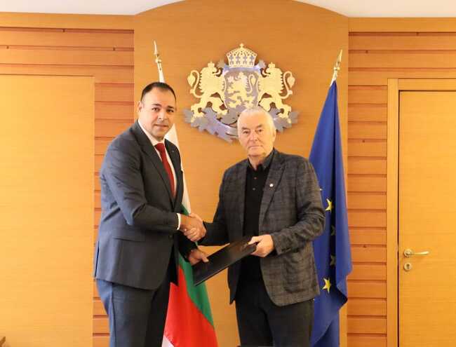 Red Cross Signs Cooperation Memorandum with Agriculture Ministry and Forests Agency