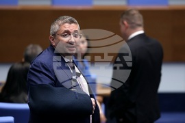 Парламент - заседание