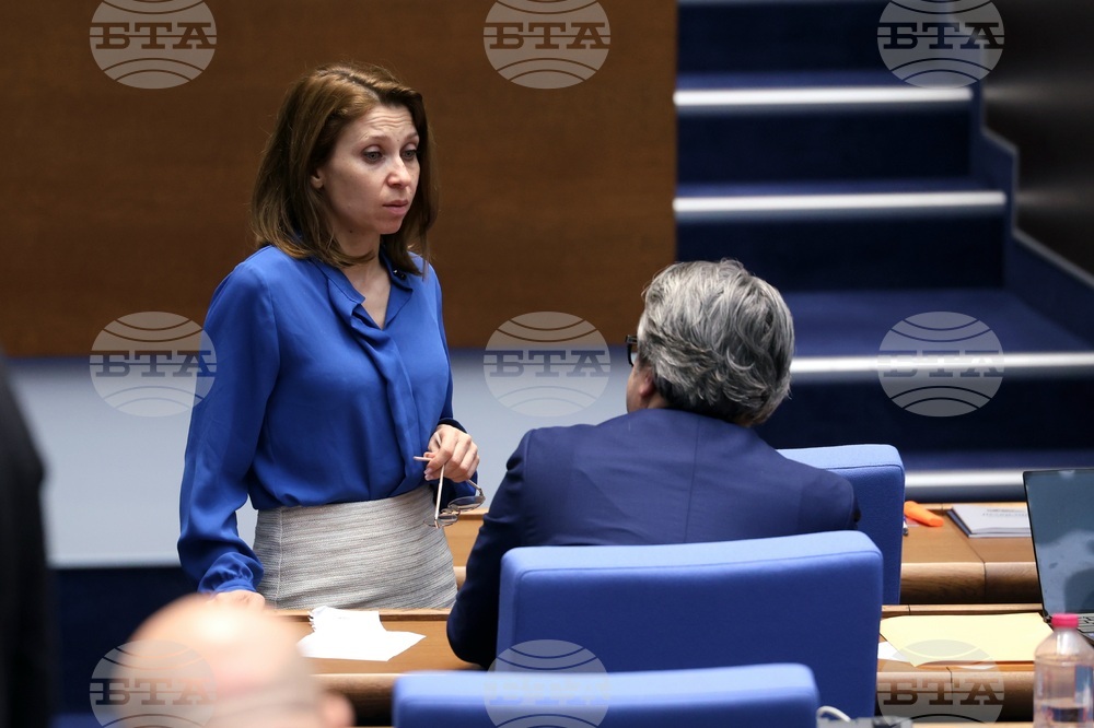 Парламент - заседание