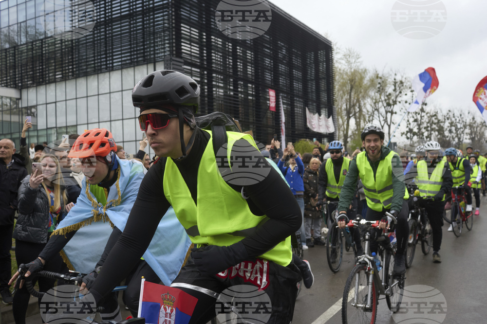 Сръбските студенти велосипедисти пристигат тази вечер в Страсбург след 1300-километров поход 