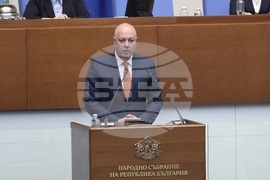 Парламент - заседание - вот на недоверие към кабинета „Желязков”