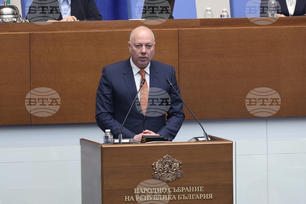 Парламент - заседание - вот на недоверие към кабинета „Желязков”