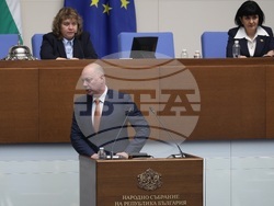 Парламент - заседание - вот на недоверие към кабинета „Желязков”