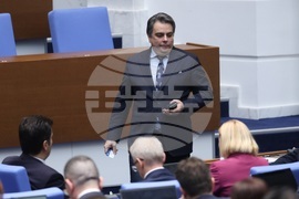 Парламент - заседание - вот на недоверие към кабинета "Желязков“