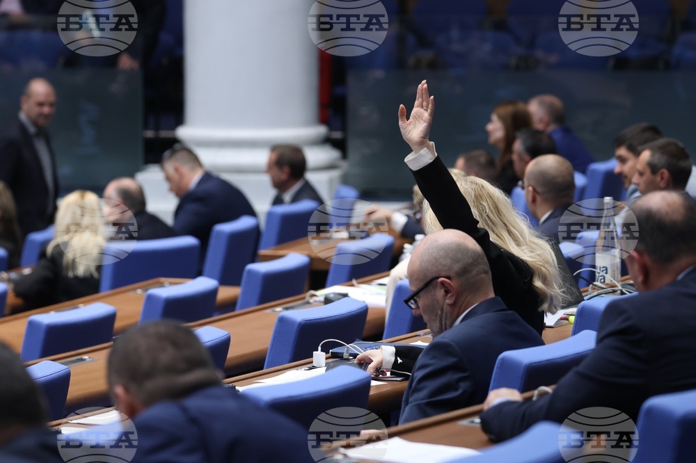 Парламент - заседание - вот на недоверие към кабинета "Желязков“