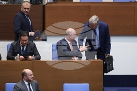 Парламент - заседание - вот на недоверие към кабинета „Желязков”