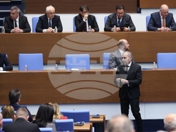 Парламент - заседание - вот на недоверие към кабинета „Желязков”