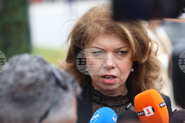 VP Urges Bulgarian Institutions to React Pronto to Trump's Tariffs Decision 