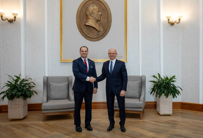 АЗЕРТАДЖ: Азербайджан и САЩ обсъдиха развитието на енергетиката