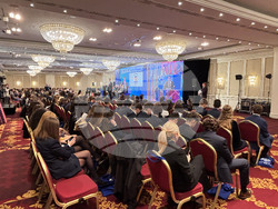 Румъния - Букурещ - Международна конференция за дипломация и глобални отношения за гимназии