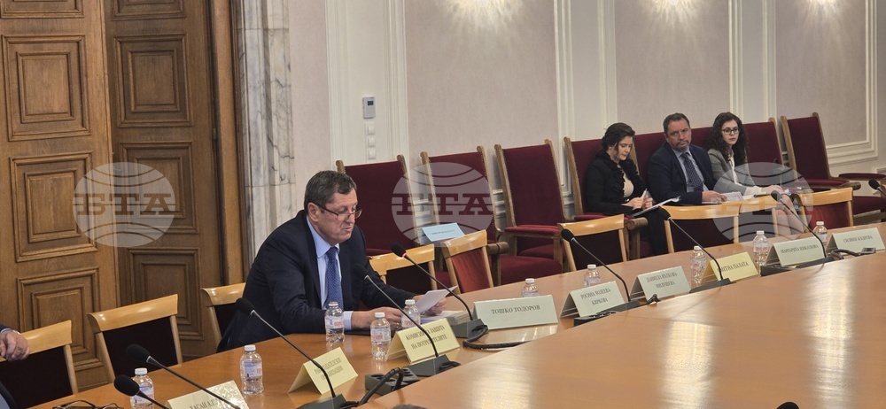 Комисията по бюджет и финанси към НС изслуша кандидата за председател на Комисията за публичен надзор над регистрираните одитори