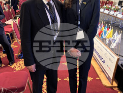 Румъния - Букурещ - Международна конференция за дипломация и глобални отношения за гимназии