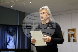 Бургас - "Приказки за Ева" - фотографска изложба